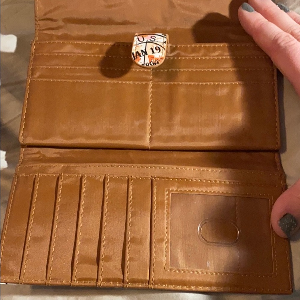 Wallet - Picture 3 of 4